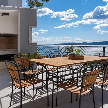Luxury Euphorica Omis With Pool, Jacuzzi, Sauna, Gym