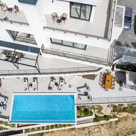 Villa Luxury Euphorica Omis With Pool, Jacuzzi, Sauna, Gym