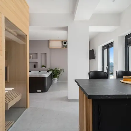 Luxury Euphorica Omis With Pool, Jacuzzi, Sauna, Gym Villa *