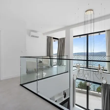 Luxury Euphorica Omis With Pool, Jacuzzi, Sauna, Gym
